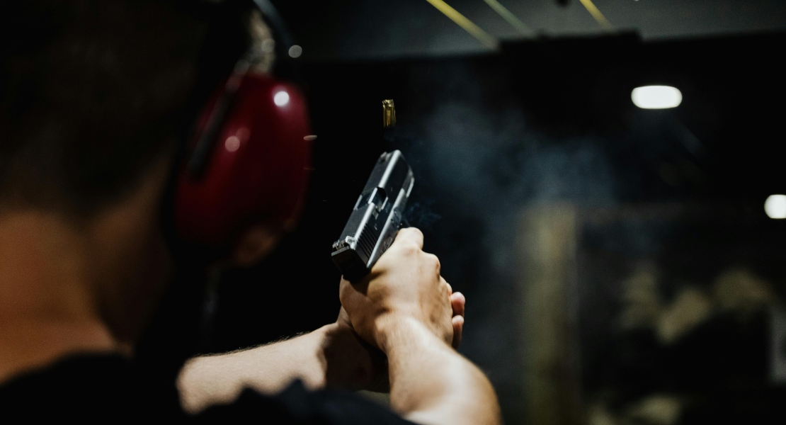 A man shooting, showing the difference of roller delayed vs direct blowback.