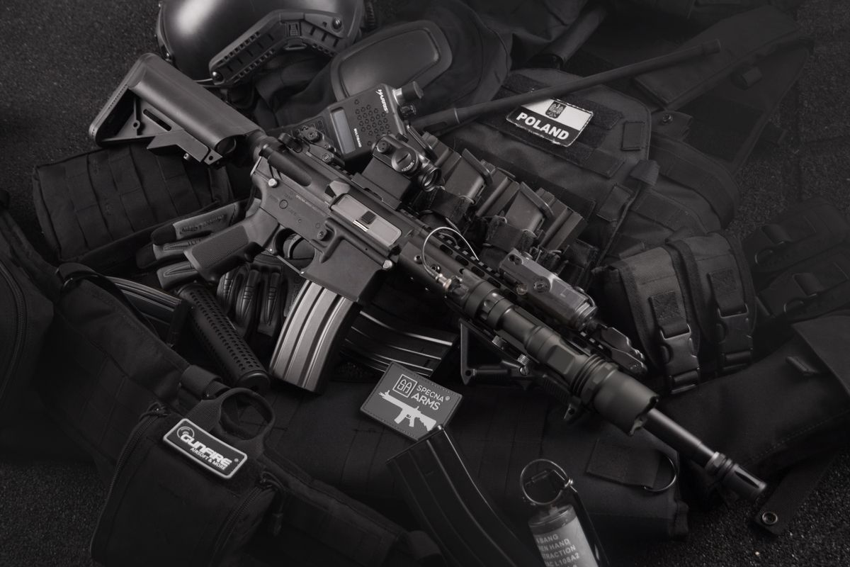 An AR15 rifle on a bag.